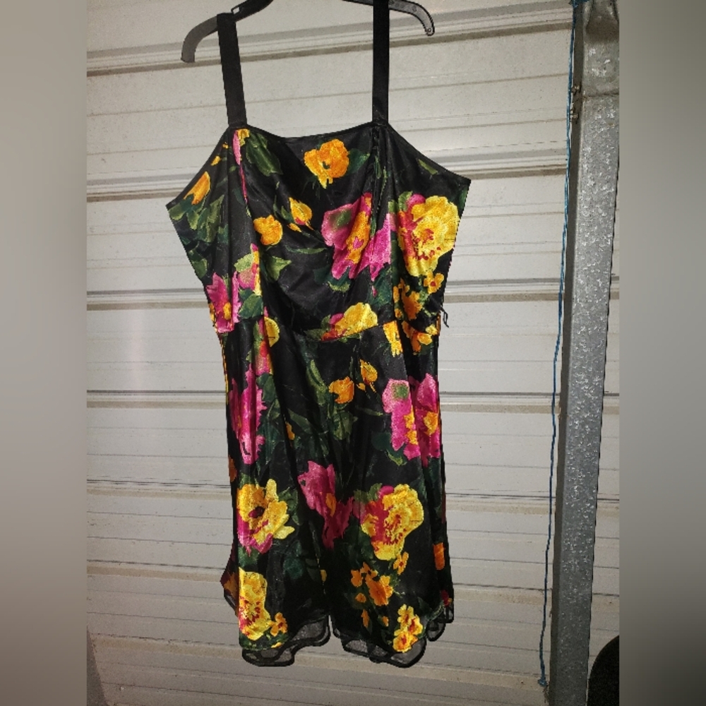 Plus Size 26 4x Womens Black Floral Party Dress Fashion Bug